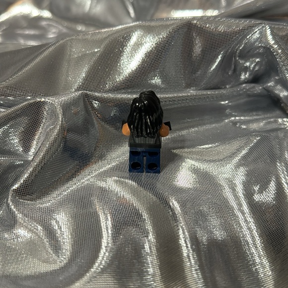 LEGO Carasynthia 'Cara' Dune STAR WARS MINIFIGURE FROM THE MANDALORIAN - Picture 2 of 4